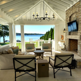 Custom-Home-Lake-Geneva-Studer-Covered-patio