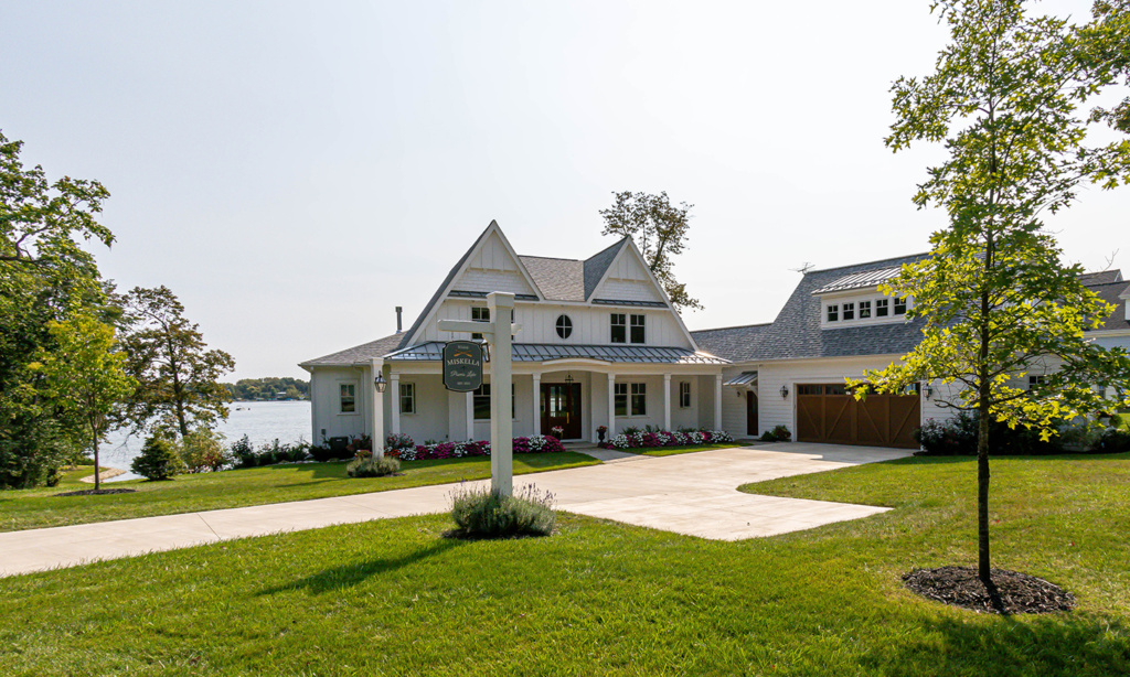 powers lake custom home exterior photo